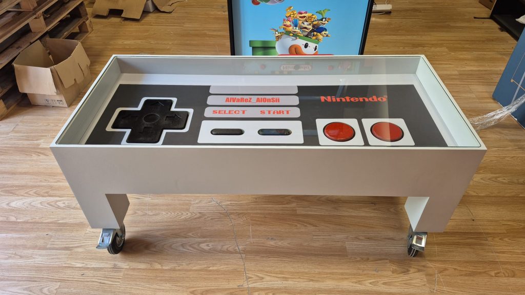 Nueva mesa Nintendo, mando NES, personalizada entregada en Yepes, Toledo